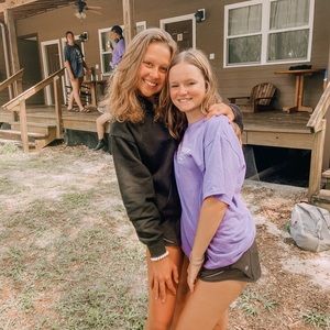 Meet your Posher, Eva